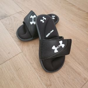 UNDER ARMOUR | Slides, like new